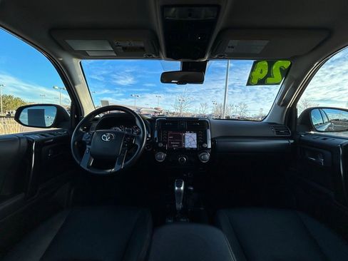 Used 2024 Toyota 4Runner TRD Off-Road Premium image 10