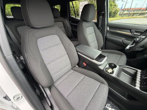 Used 2026 GMC Terrain Elevation w/ Technology Package II FWD image 18