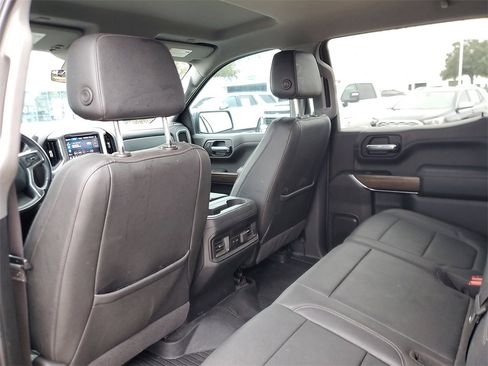 Used 2021 Chevrolet Silverado 1500 LT Trail Boss w/ LT Trail Boss Premium Package image 11