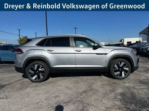 New 2026 Volkswagen Atlas Cross Sport SE image 8