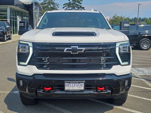 Used 2025 Chevrolet Silverado 2500 LTZ w/ LTZ Plus Package AWD/4WD image 8