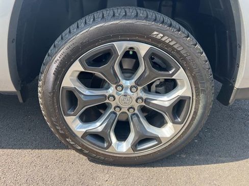 Used 2025 RAM 1500 Limited AWD/4WD image 45