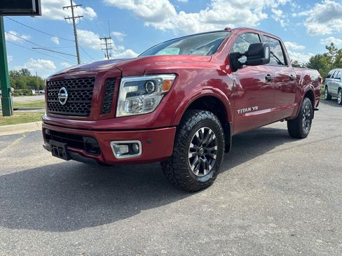 Used 2018 Nissan Titan PRO-4X AWD/4WD image 1