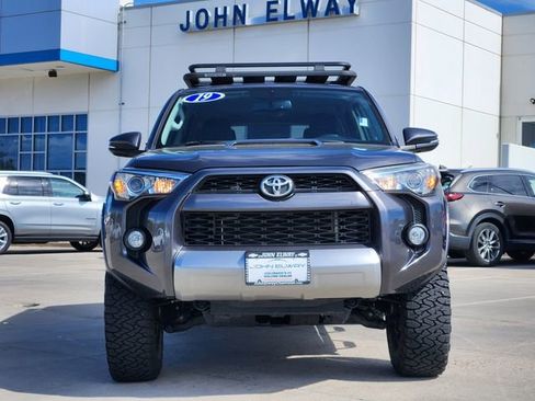 Used 2019 Toyota 4Runner TRD Off-Road Premium AWD/4WD image 2
