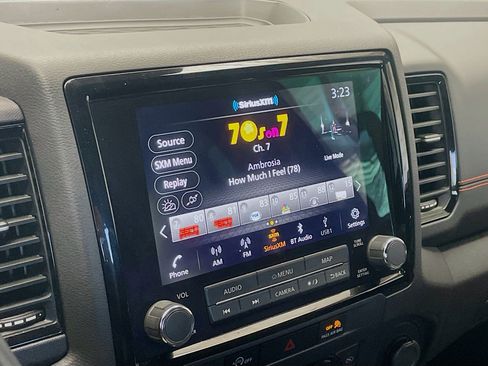 Used 2024 Nissan Frontier PRO-4X w/ Off-Road Protection Package image 11