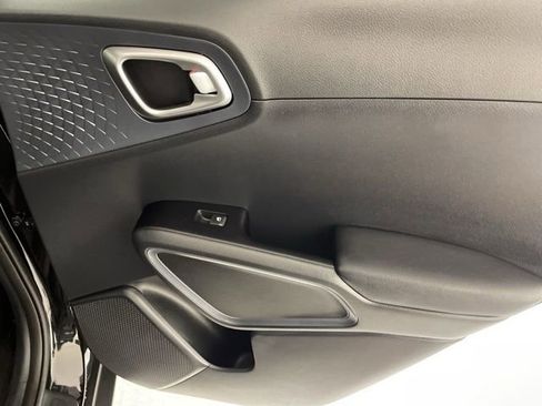 New 2025 Kia Soul EX image 39