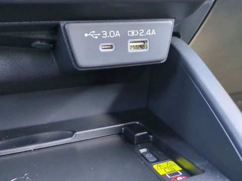 New 2026 Subaru Outback Limited AWD/4WD image 32