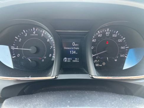 Used 2016 Toyota Avalon Touring FWD image 16