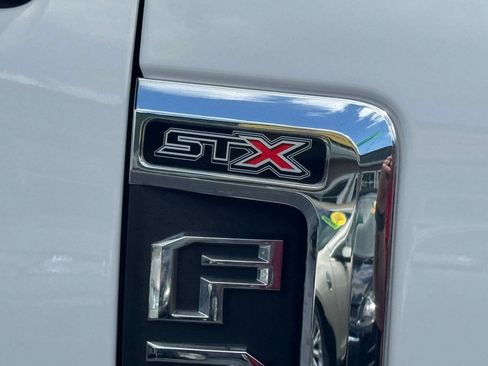Used 2019 Ford F250 XL w/ STX Appearance Package AWD/4WD image 20