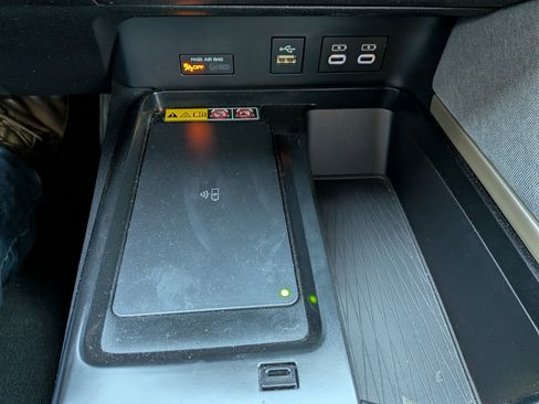 Certified 2025 Toyota Camry LE image 32