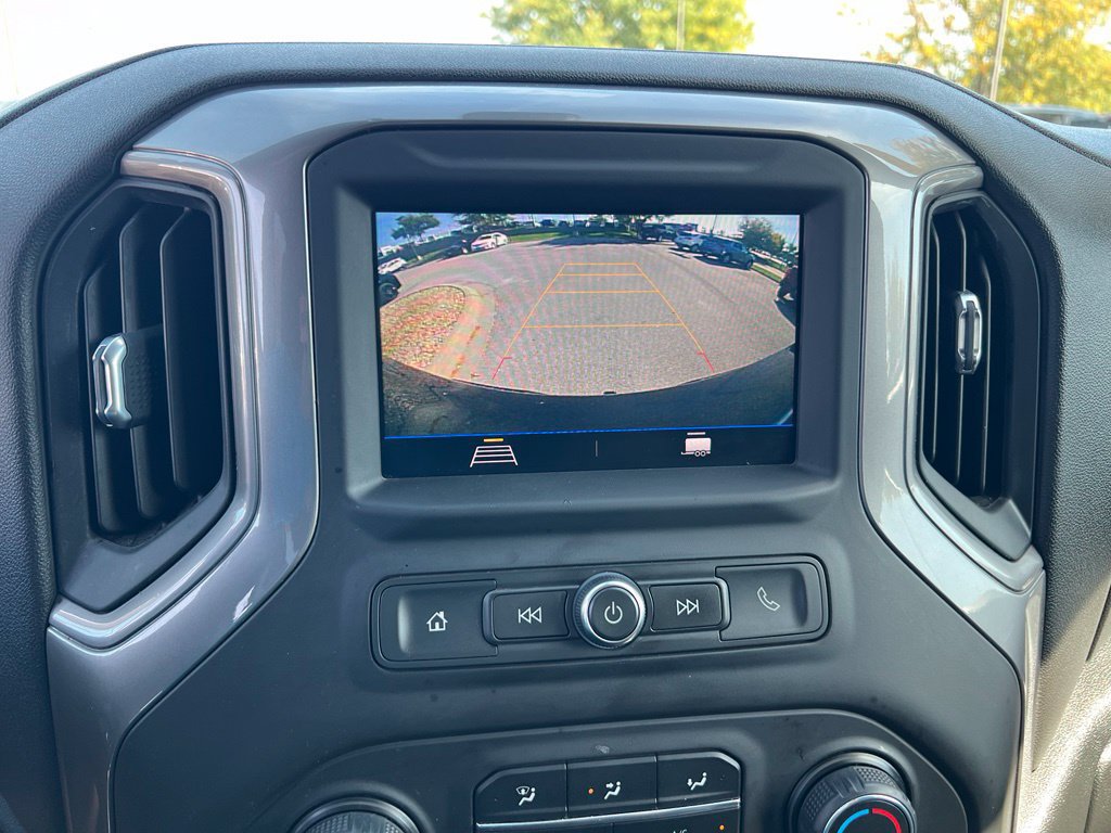 Used 2020 Chevrolet Silverado 1500 Custom w/ Custom Value Package AWD/4WD image 32