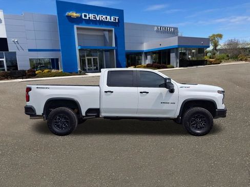 Used 2025 Chevrolet Silverado 2500 ZR2 w/ ZR2 Bison Edition AWD/4WD image 25
