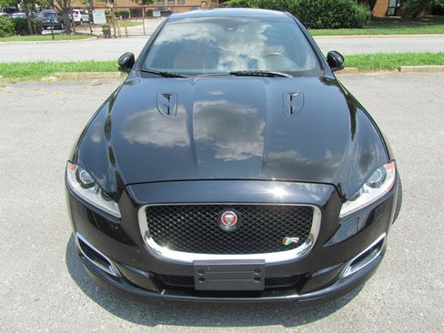 Used 2014 Jaguar XJ R LWB RWD image 5