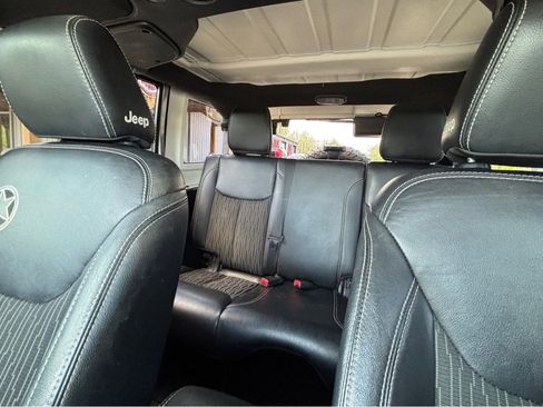 Used 2015 Jeep Wrangler Unlimited Sport AWD/4WD image 20