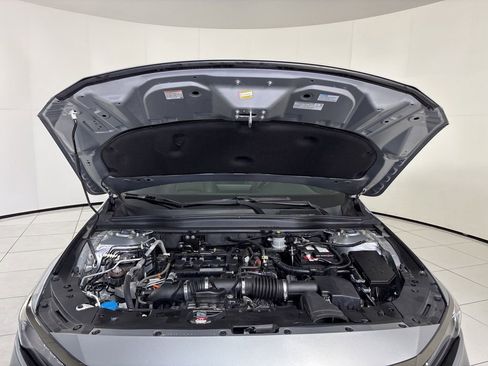 Used 2020 Honda Accord Sport image 11