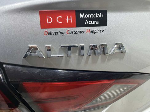 Used 2020 Nissan Altima 2.5 S AWD/4WD image 7