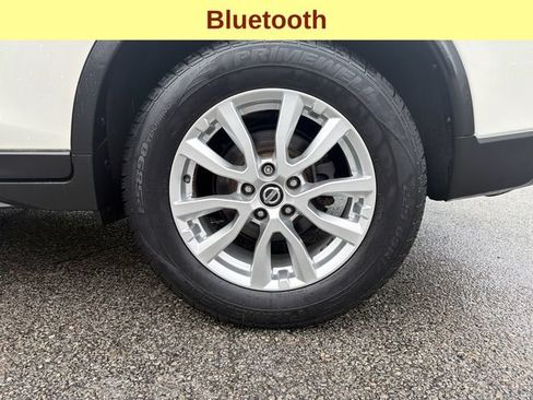 Used 2017 Nissan Rogue SV FWD image 9