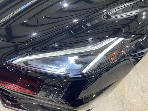 Used 2024 Chevrolet Corvette Stingray Preferred Cpe w/ Z51 Performance Package RWD image 20