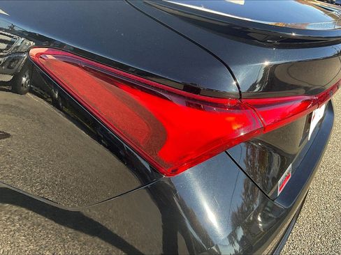 Used 2020 Toyota Avalon TRD image 34