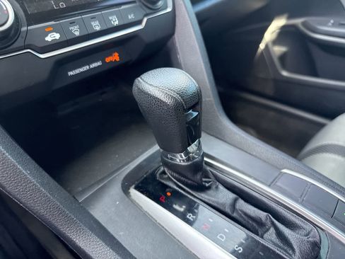 Used 2020 Honda Civic LX image 25
