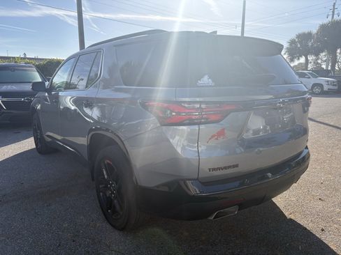 Certified 2023 Chevrolet Traverse Premier w/ Redline Edition image 5