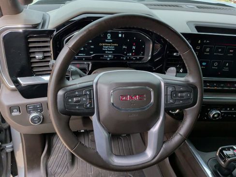 Used 2023 GMC Sierra 1500 SLT image 18