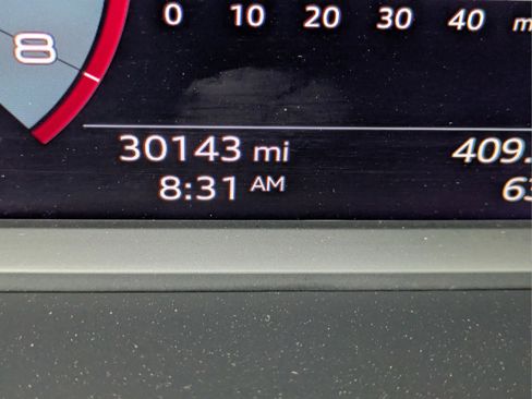 Used 2025 Audi Q3 2.0T Premium image 37