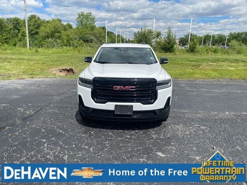 Used 2023 GMC Acadia SLE w/ Driver Convenience Package FWD image 9