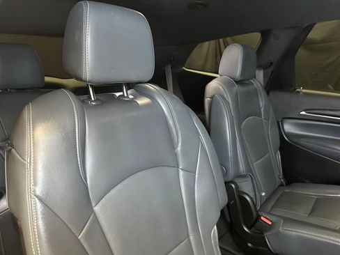 Used 2024 Buick Enclave Premium AWD/4WD image 18