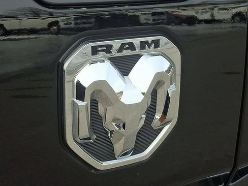 Used 2025 RAM 1500 Limited AWD/4WD image 30