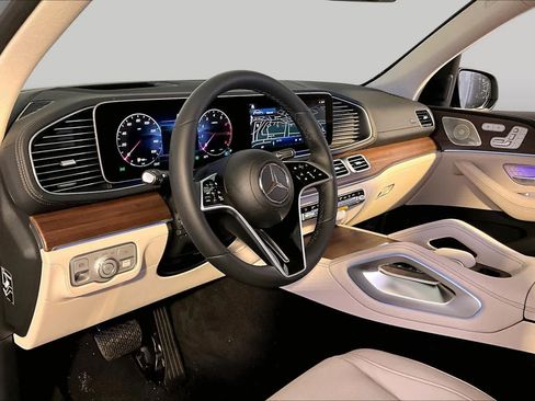 New 2026 Mercedes-Benz GLE 450 4MATIC image 9