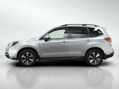 Used 2017 Subaru Forester 2.5i Limited w/ Protection Package #2 AWD/4WD image 2