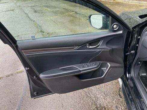 Used 2017 Honda Civic Sport Touring image 11