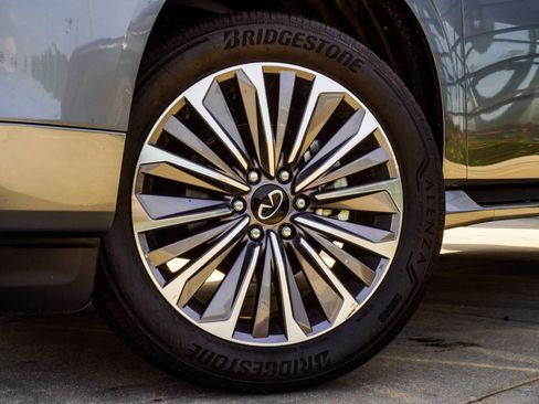 Certified 2025 INFINITI QX80 Sensory AWD/4WD image 3