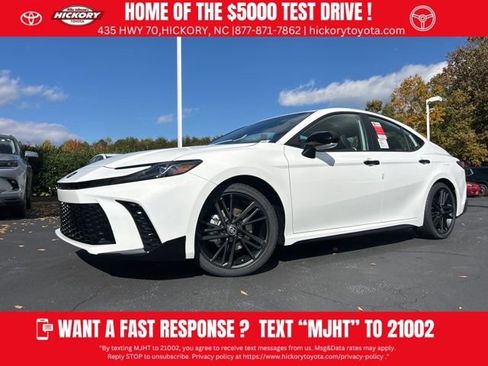 New 2026 Toyota Camry Hybrid FWD image 1