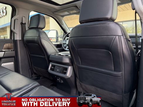 Used 2025 Ford F350 Lariat w/ Black Appearance Package image 27