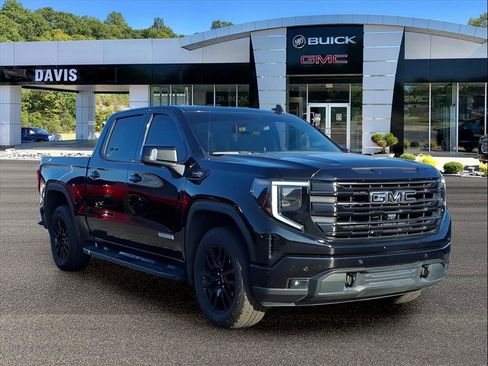 Used 2025 GMC Sierra 1500 Elevation w/ Elevation Premium Package AWD/4WD image 1
