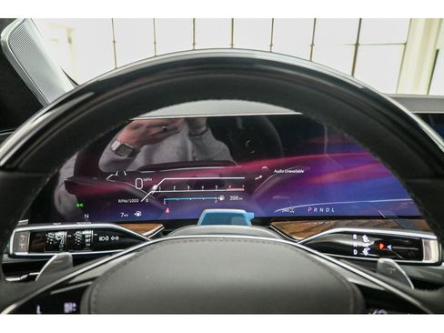 New 2026 Cadillac Escalade ESV Platinum Sport w/ LPO, ONYX Package image 28