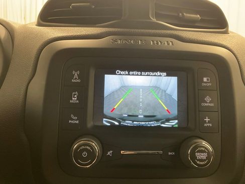 Used 2017 Jeep Renegade Latitude image 20