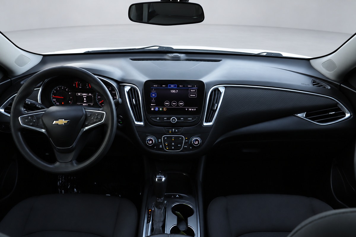 Used 2020 Chevrolet Malibu LT FWD image 19