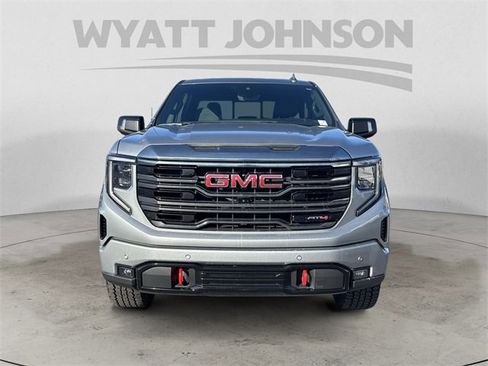 Used 2024 GMC Sierra 1500 AT4 w/ Technology Package image 8