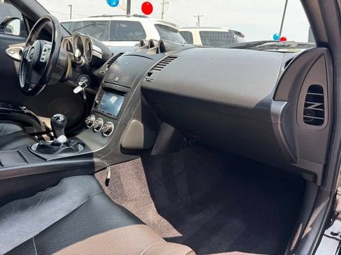Used 2004 Nissan 350Z Touring RWD image 14