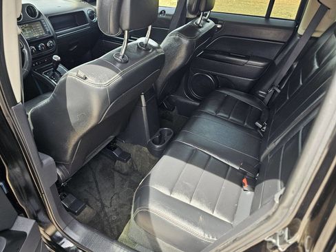Used 2016 Jeep Patriot High Altitude AWD/4WD image 11