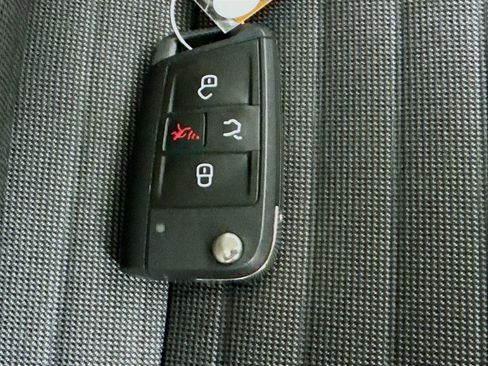 Used 2025 Volkswagen Jetta S image 34