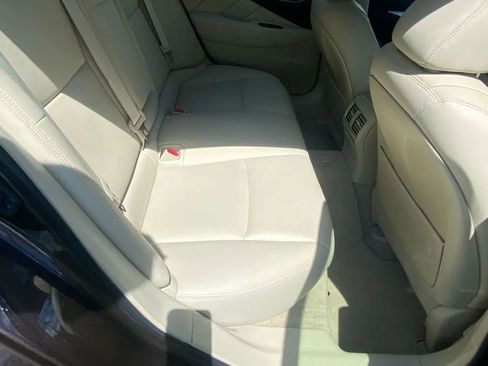 Used 2014 INFINITI Q50 Premium w/ Navigation Package image 17
