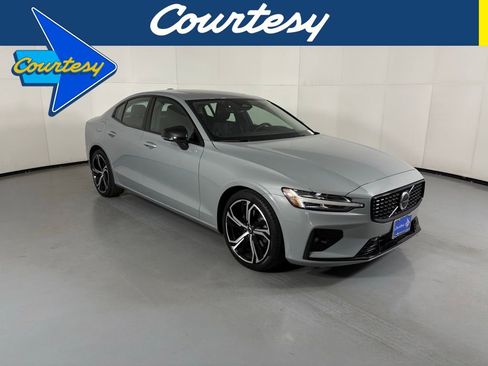 Used 2024 Volvo S60 B5 Core AWD/4WD image 1