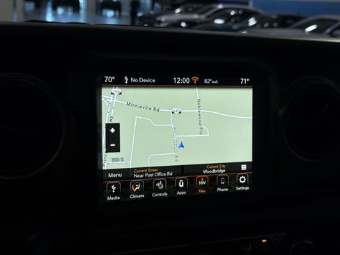 Used 2023 Jeep Wrangler Unlimited w/ Cold Weather Group AWD/4WD image 20