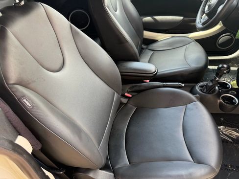 Used 2013 MINI Cooper Convertible image 16