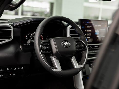 Used 2025 Toyota Tundra Platinum image 12