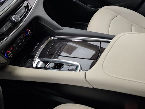 Certified 2024 Buick Enclave Essence w/ Technology Package image 23